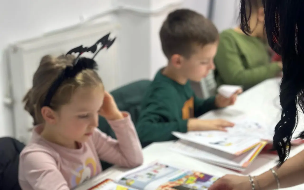 Brand, website and promotional materials for an English school